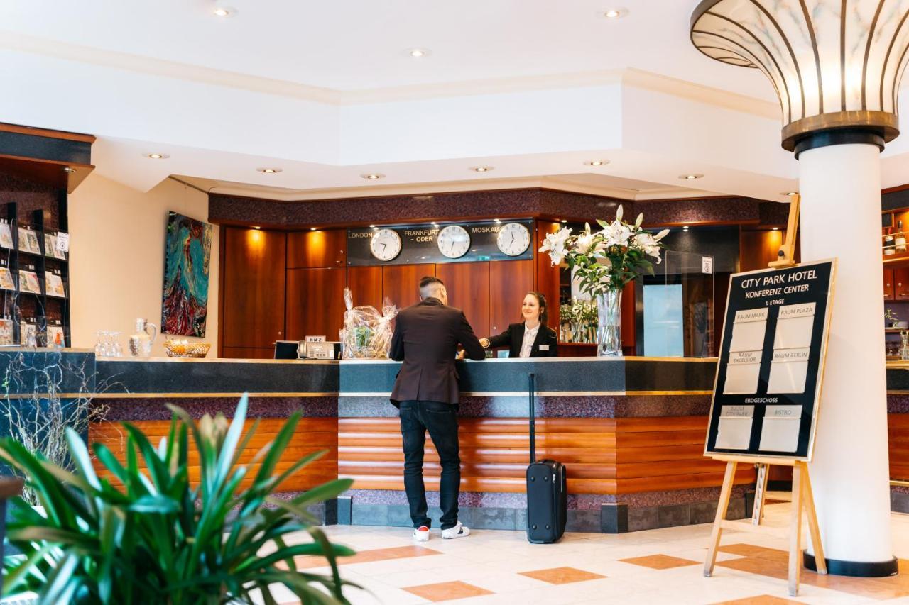City Park Hotel Frankfurt  Ngoại thất bức ảnh